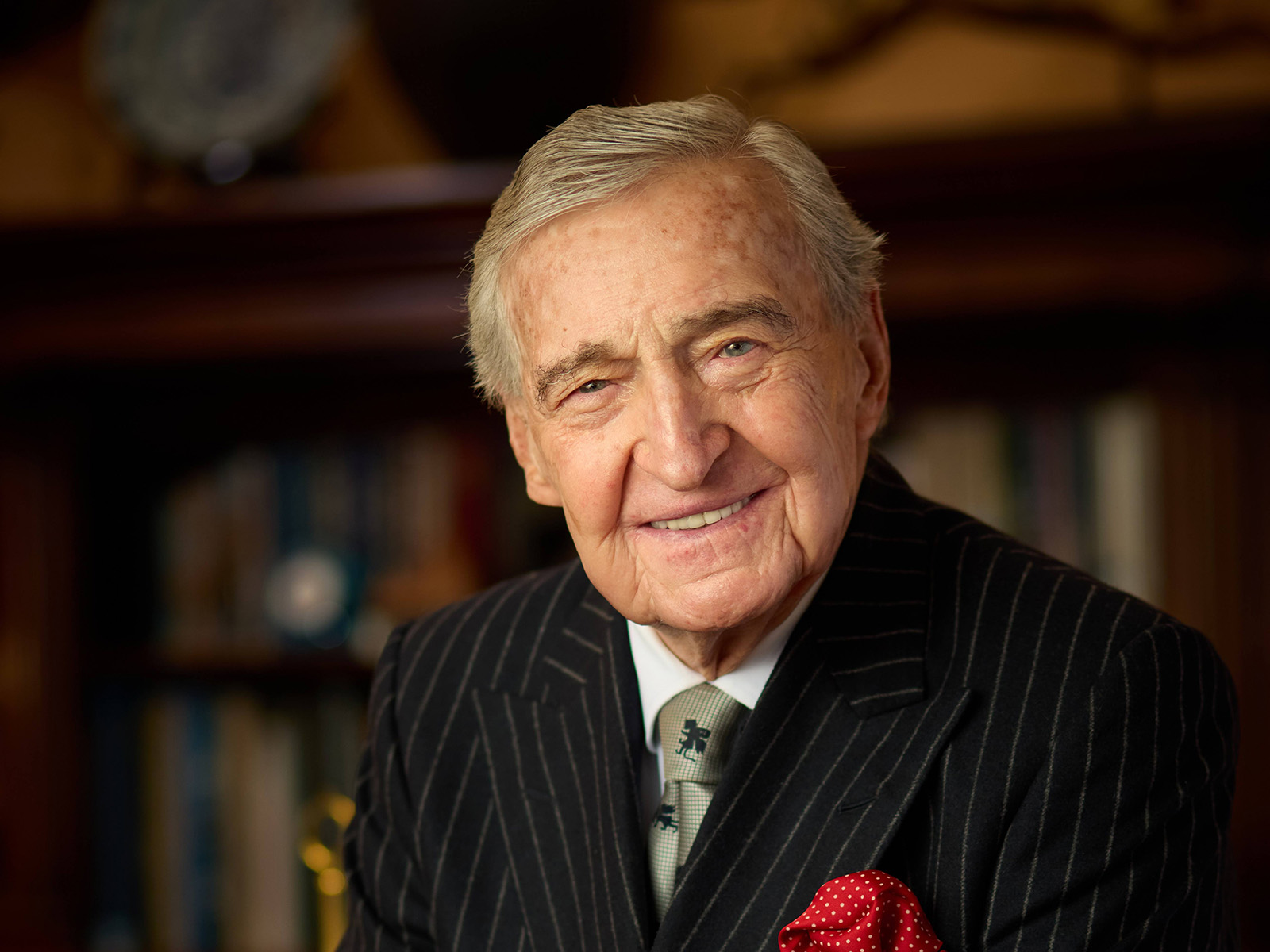 Rahmi M. Koç received the "Legacy Award"