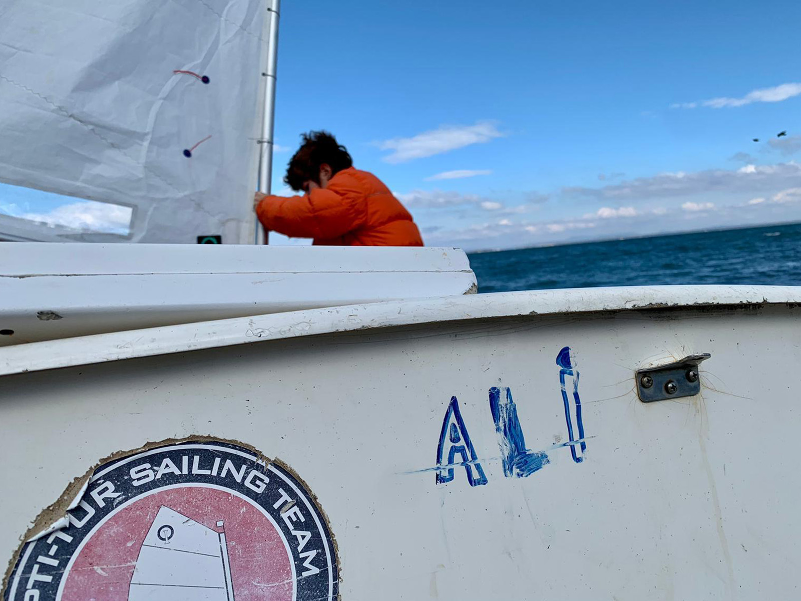 Ali: "Always love the sea. Because there is so much to discover in it!"