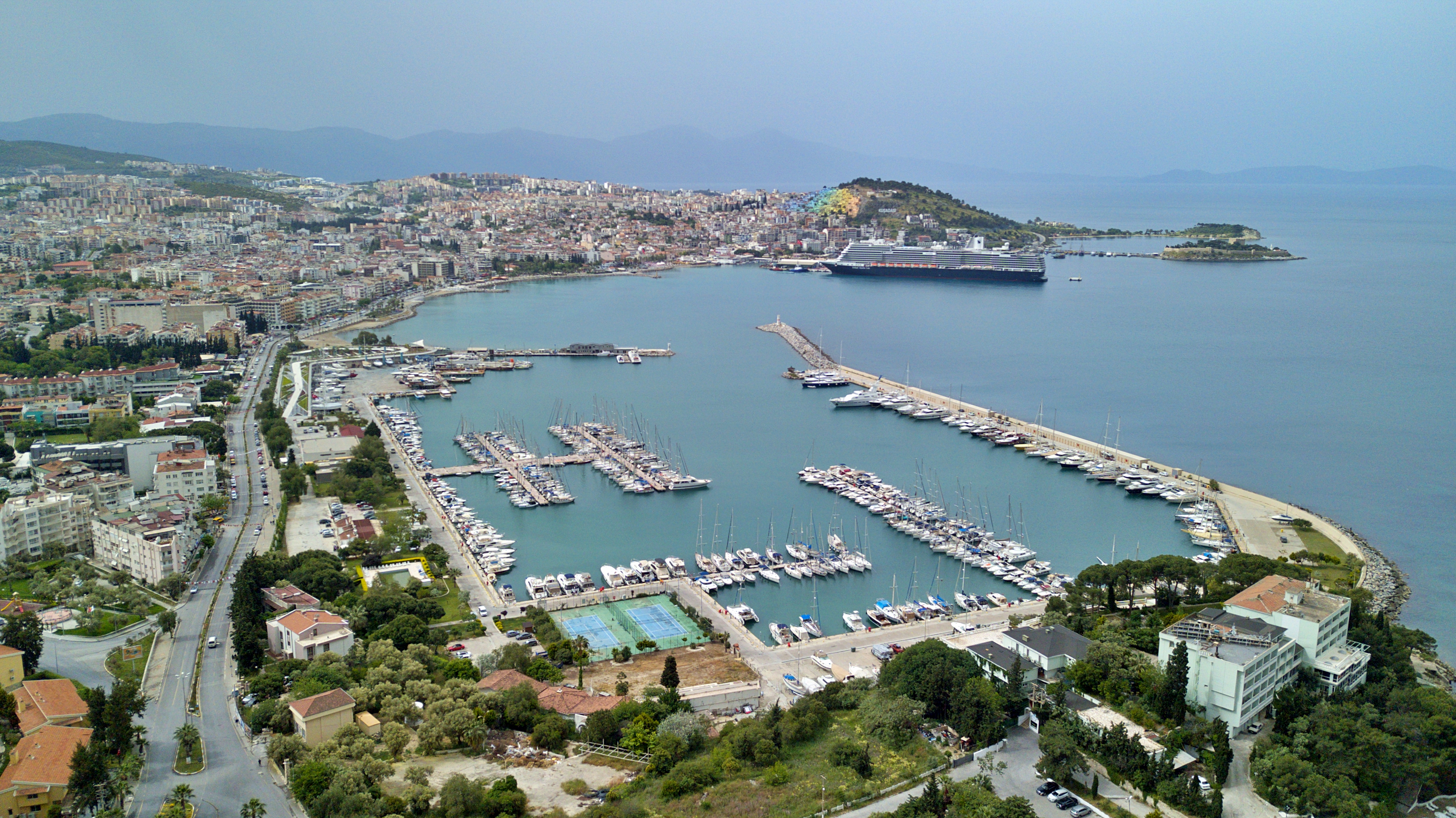 Kuşadası Marina